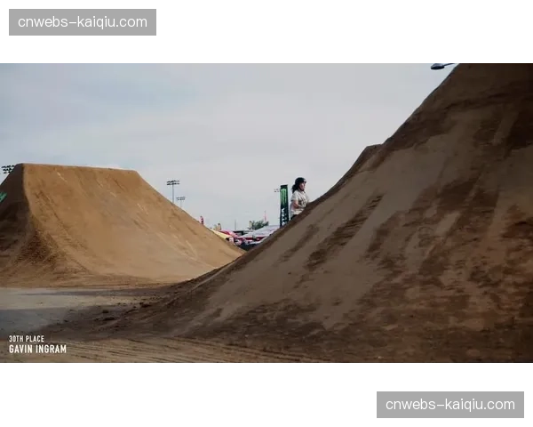 盐湖城BMX Triple Challenge第二站场地开始布置