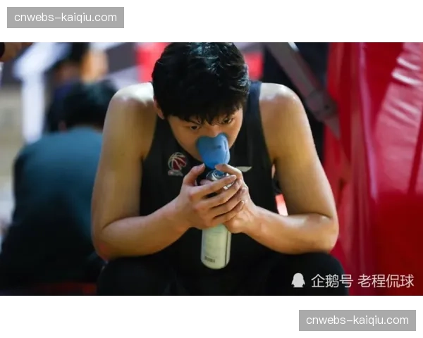 总台解说员于嘉推出个人音频节目《赛场边》，解读CBA幕后故事